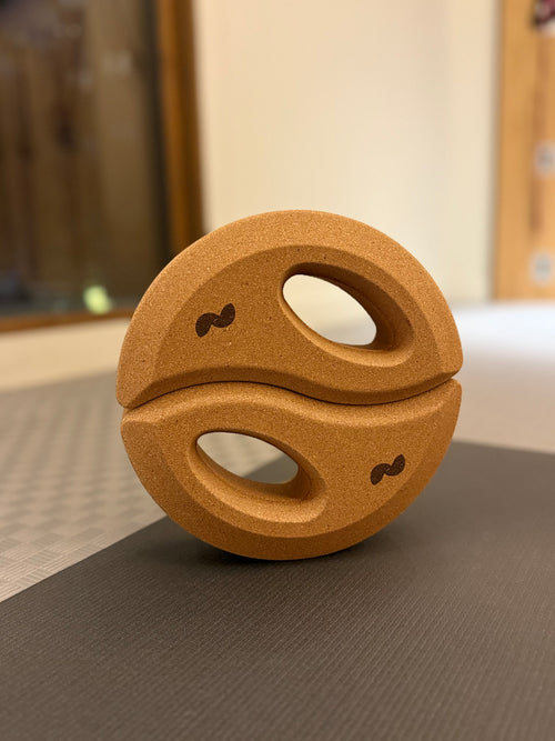 Balance block front view